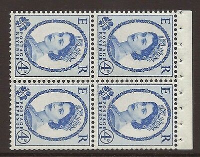 SB106a Wilding booklet pane Crowns perf type I UNMOUNTED MNT/MNH