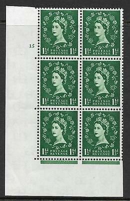 1½d Wilding Multi Crown on Cream Cyl 15 No Dot perf A(E I) UNMOUNTED MINT