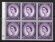 SB92 Wilding booklet pane M C on Cream cylinder K17 Dot UNMOUNTED MNT MNH