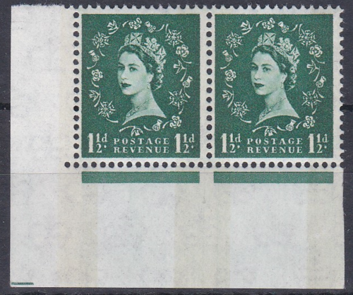 Sg S35a Corner Margin 1½d Wilding Violet 1 x 6mm band right  UNMOUNTED MINT