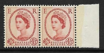 S98ab 4½d Wilding Typo 6mm band at right UNMOUNTED MINT