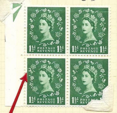 S34f variety 1½d Wilding blue phos - Thistle Flaw block of 4 UNMOUNTED MINT