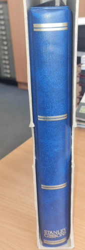 Stanley Gibbons 22 ring binder blue with box new with 25 pages