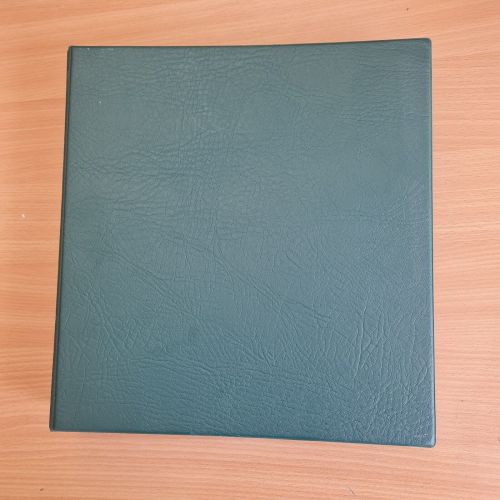 Green 4 ring binder 31 x 29cm large format with 56 pages  5-8 strip hagner